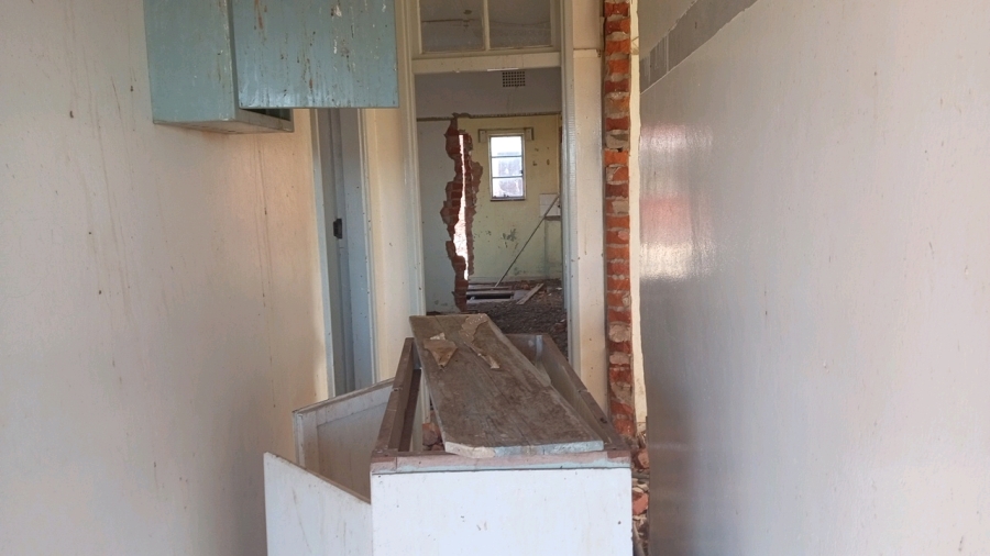 2 Bedroom Property for Sale in Aberdeen Eastern Cape